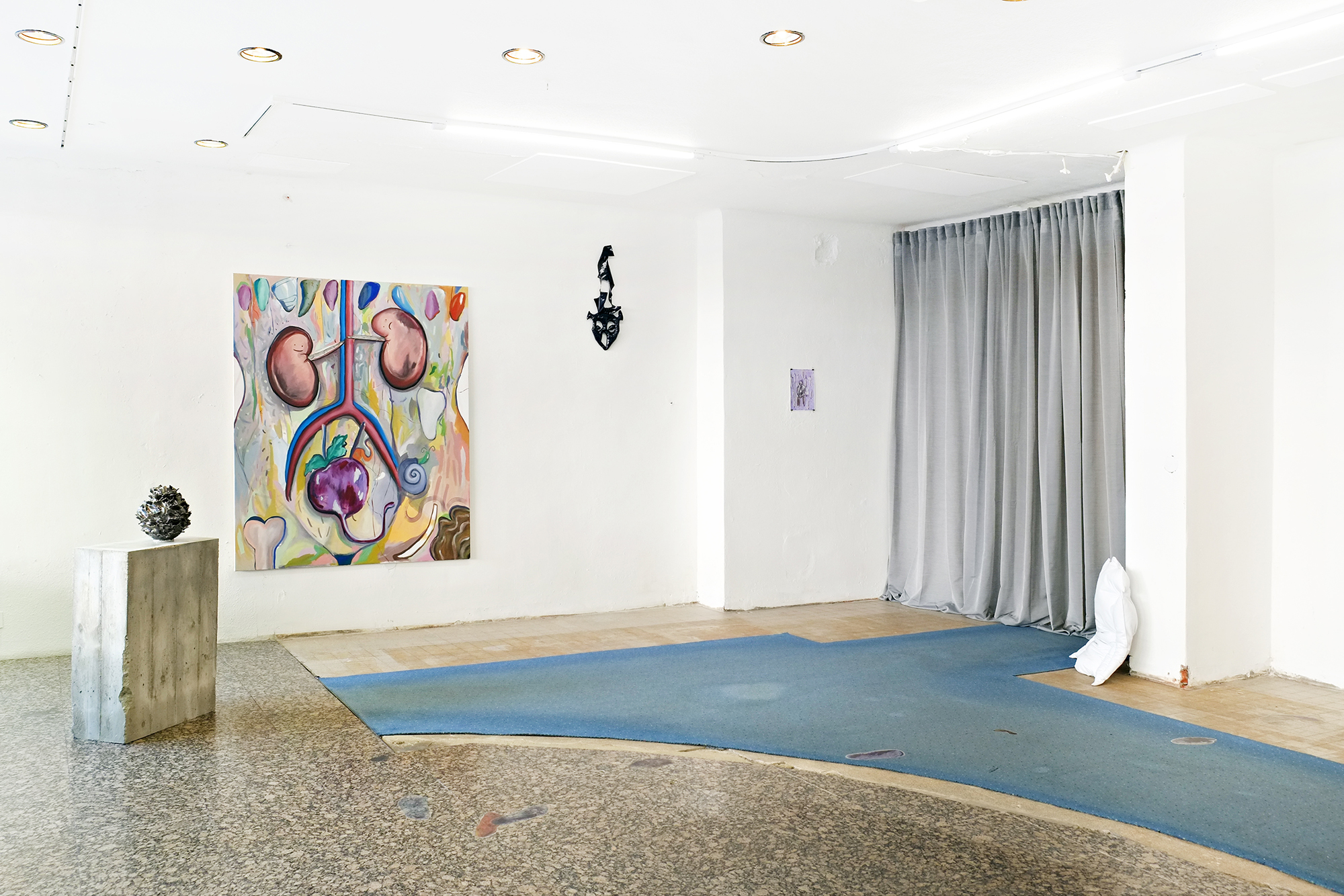 Große Eröffnung, Exhibition View, Neue Barmbeker Apotheke, 2020